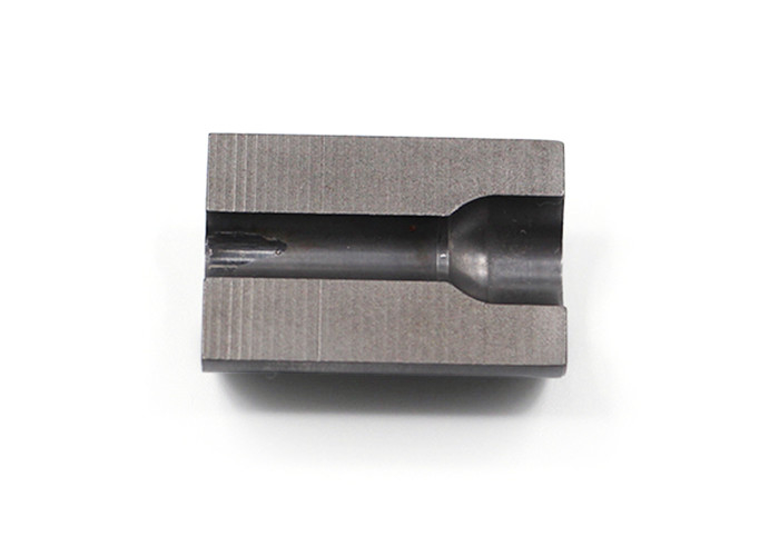Zurückhaltender Werkstoff für Auto-/Luftfahrt-Metallformen - 500K Schüsse Lebensdauer ±0,05mm Toleranz 2500T Vorspannung