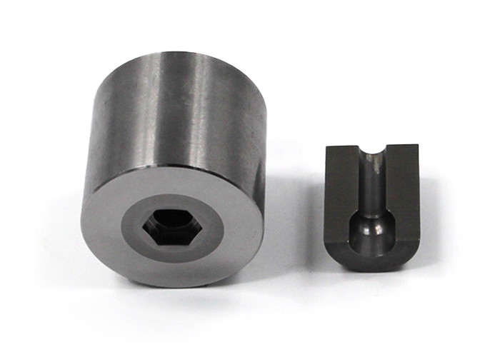 Wolframkarbid-Kaltkopf-Die-Hochtemperaturbeständig für Metallbefestigungswellen Teile, die austauschbare Segmentierte Module bilden Niedrige Wartungskosten Verschleißwirkung